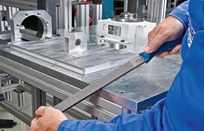 PFERD TOOLS 11216258 Werkplaatsvijl plat spits kap 3 inclusief ergonomisch vijlheft universeel voor fijne bewerking en polijsten Lengte 250 mm 1 stuk(s)