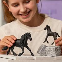 13975 Schleich Friese Hengst - thumbnail