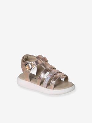 Leren babysandalen met bandjes veel roze Leren babysandalen met bandjes veel roze