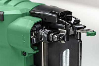Hikoki NT1865DSA WXZ ACCU SPIJKERAPPARAAT | 18V | 16 GAUGE | Inclusief 2x 18V 2,0Ah en 1x oplader in HSC IV koffer - NT1865DSAWXZ