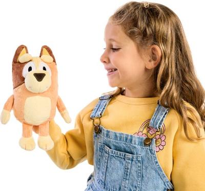 Moose Toys Bluey knuffel pluche - mum chilli