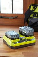 Ryobi RC18240 | ONE+ 18V 2-poorts lader - 5133005579 - thumbnail