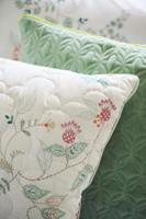 Pip Studio Pip Studio Kili Flower Quilted Cushion - Wit 45x70 cm - thumbnail