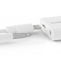 Belkin 3,5 mm Audio + Charge Rockstar (iPhone Aux-adapter/iPhone-oplaadadapter), wit - thumbnail