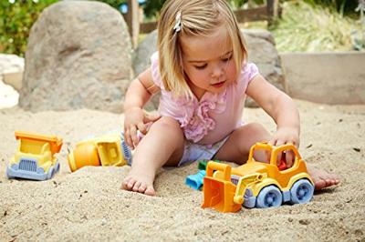 Green Toys scooper speelgoed shovel truck