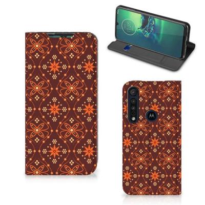 Motorola G8 Plus | Hoesje met Magneet | Batik Brown