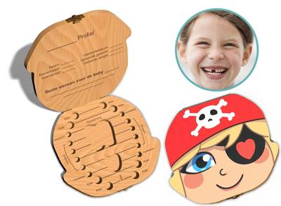 Tandendoosje met naam - Piraat meid - Hout