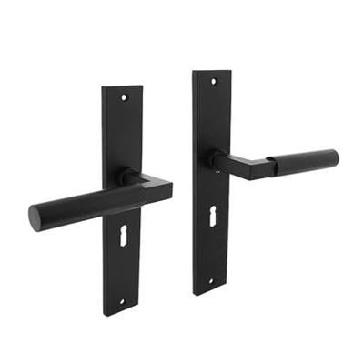 Deurkruk Baustil op langschild 245x45mm sleutelgat 56mm mat zwart Deurkruk Baustil op langschild 245x45mm sleutelgat 56mm mat zwart