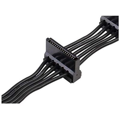 SilverStone SST-CP06-E4, 1x 15-Pin-SATA > 4x 15-Pin-SATA kabel