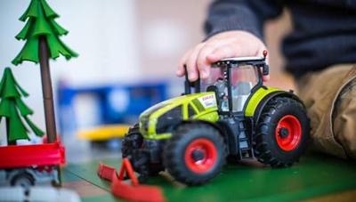 Siku 3280 Claas Axion 950 1:32 - thumbnail