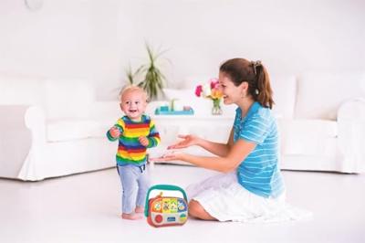 Clementoni Baby Radio + Licht en Geluid