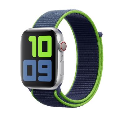 Apple Sport Loop Apple Watch 44mm / 45mm / 46mm / 49mm Neon Lime Apple Sport Loop Apple Watch 44mm / 45mm / 46mm / 49mm Neon Lime
