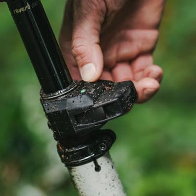 Rockshox Zadelpen reverb axs b1