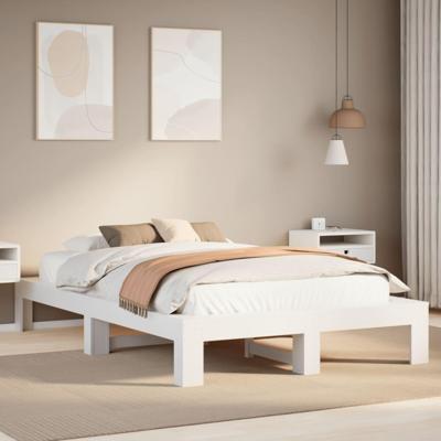 Bedframe zonder matras massief grenenhout wit 135x190 cm Bedframe zonder matras massief grenenhout wit 135x190 cm