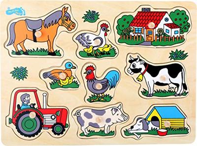 Small Foot - houten noppenpuzzel boerderij, 9st. Small Foot - houten noppenpuzzel boerderij, 9st.