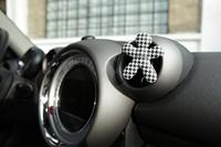 Mr & Mrs Niki Equilibrium - thumbnail