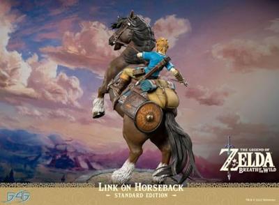 The Legend of Zelda: Breath of the Wild - Link on Horseback Statue Standard Edition (First 4 Figures