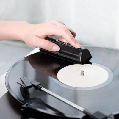 Nedis Vinyl Platenreiniger | Borstel | ABS / Microfiber | Zwart | 1 stuks - CLTT01BK CLTT01BK