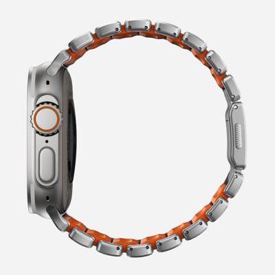 Nomad Stratos Titanium Strap Apple Watch 44mm / 45mm / 46mm / 49mm Naturel/Ultra Orange