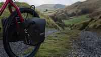 Brooks Scape Pannier S zwart - waterdichte tas voor tourfietsen (10-13L) - thumbnail