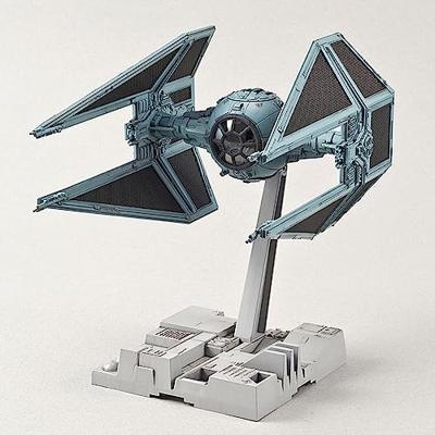 Revell 01212 Star Wars BANDAI TIE Interceptor Science Fiction (bouwpakket) 1:72