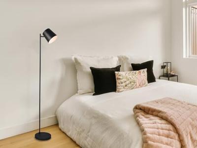 Trio Oplaadbare leeslampBlake zwart - R42111132