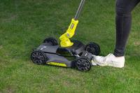 RYOBI RY18LMC30A-120 zelfrijdende maaier - 18V - Maaibreedte 30cm - Mulchfunctie - Lithiumbatterij + lader meegeleverd - thumbnail