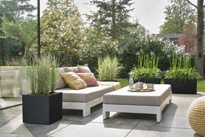 Elho Vivo Next vierkant plantenbak met wielen 40 cm living black