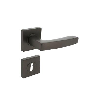 Deurkruk Minos op vierkante rozet met nokken 55x55x10mm en sleutelplaatjes antraciet-grijs