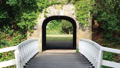 Wit hek 130x70cm Tuinschilderij Customize-it - Customize it Wit hek 130x70cm Tuinschilderij Customize-it - Customize it