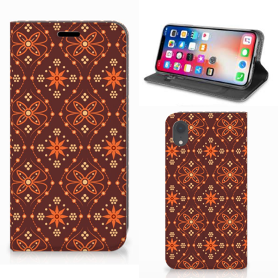 Apple iPhone Xr | Hoesje met Magneet | Batik Brown Apple iPhone Xr | Hoesje met Magneet | Batik Brown