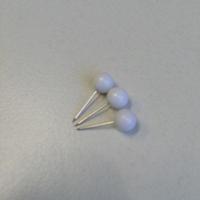 Speld met witte kunststof knop 6mm x16mm - thumbnail