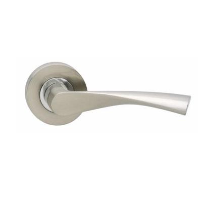 Intersteel Deurkruk Giussy op rozet - nikkel mat/chroom