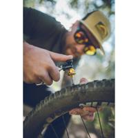 Lezyne tubeless co2 blaster incl. two co2 cartridges - thumbnail