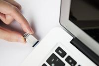 Transcend JetFlash® 710S USB-stick 64 GB Zilver TS64GJF710S USB-A 3.2 Gen 1 - thumbnail