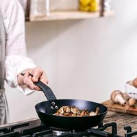 Solid Steel koekenpan 28cm - thumbnail