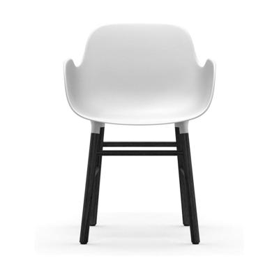 Normann Copenhagen Form armstoel White vierpoot zwart eikenhout