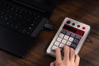 8Bitdo Retro 18 Mechanical Numpad N Edition - thumbnail