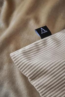 At Home At Home by Beddinghouse Cosy Corduroy Dekbedovertrek - Off-white 240x200/220 cm