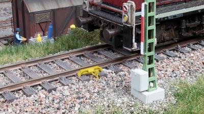 NOCH 13603 H0 10-delige set 3D-Master Indusi-railsmagneten voor treinbeïnvloeding Kant-en-klaar model