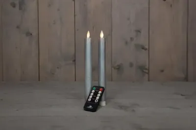 Anna&apos;s Collection LED dinerkaars flame effect rustiek 23 cm zilver 2 stuks