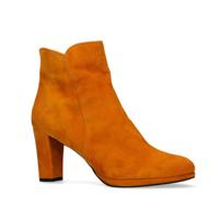 Manfield suède enkellaarzen okergeel - thumbnail