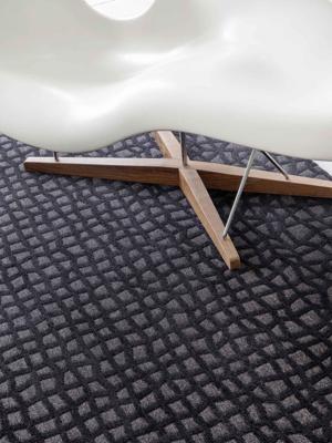 Louis de Poortere - Rond vloerkleed Trammel Structures 9247 Oppian Black - 240 rond Louis de Poortere - Rond vloerkleed Trammel Structures 9247 Oppian Black - 240 rond