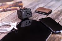 Verbatim UTA-02 Worldwide Travel Adapter + USB-A & USB-C - thumbnail