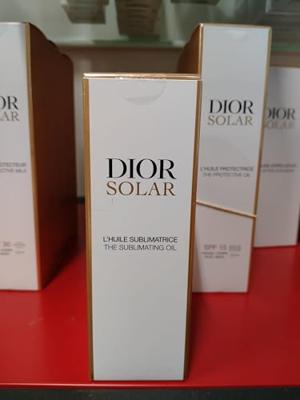 Christian Dior - Dior Solar The Sublimating Oil 125 ml Vochtinbrengende crème Dames Christian Dior - Dior Solar The Sublimating Oil 125 ml Vochtinbrengende crème Dames
