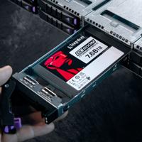 Kingston 7.68 TB SSD harde schijf (2.5 inch) SATA III Retail SEDC600M/7680G - thumbnail