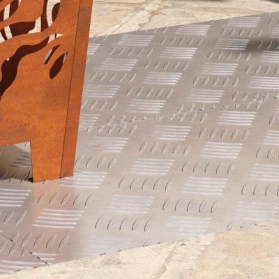 VidaXL Trap tread rechthoekig 4 pcs zilver 90 x 40 cm aluminium VidaXL Trap tread rechthoekig 4 pcs zilver 90 x 40 cm aluminium