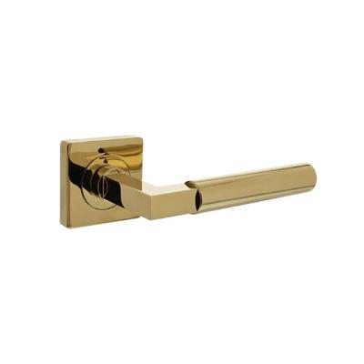 Deurkruk Baustil op vierkante rozet met nokken 55x55x10mm PVD messingkleur