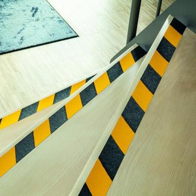 Durable DURALINE GRIP 1083130 Anti-sliptape Zwart, Geel (l x b) 15 m x 50 mm 1 stuk(s)