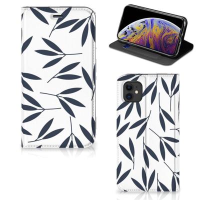 Apple iPhone 11 Smart Cover Leaves Blue